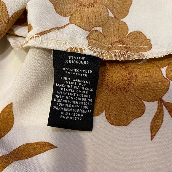 Sanctuary tie front blouse - Picture 11 of 12